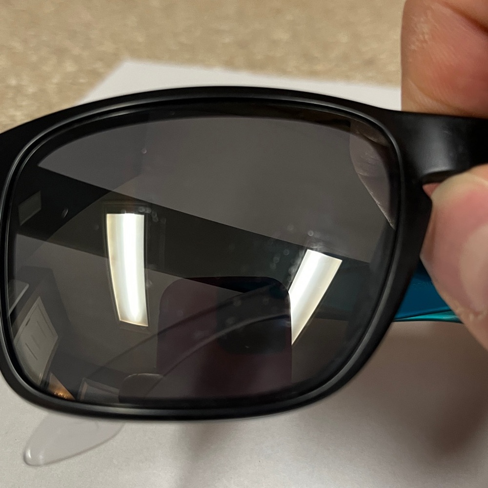 Oakley Holbrook sunglasses model 009102 – K155
Good condition. - Picture 15 of 15